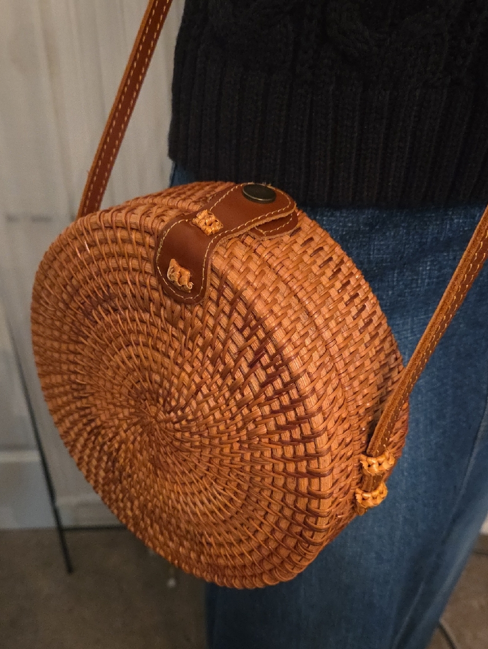Rattan Leather Round Crossbody Purse!